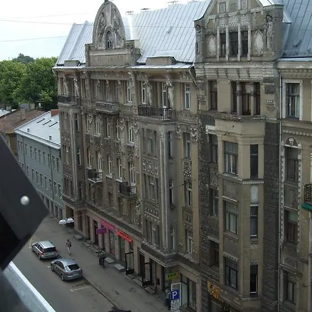 Sunlit Loft Riga